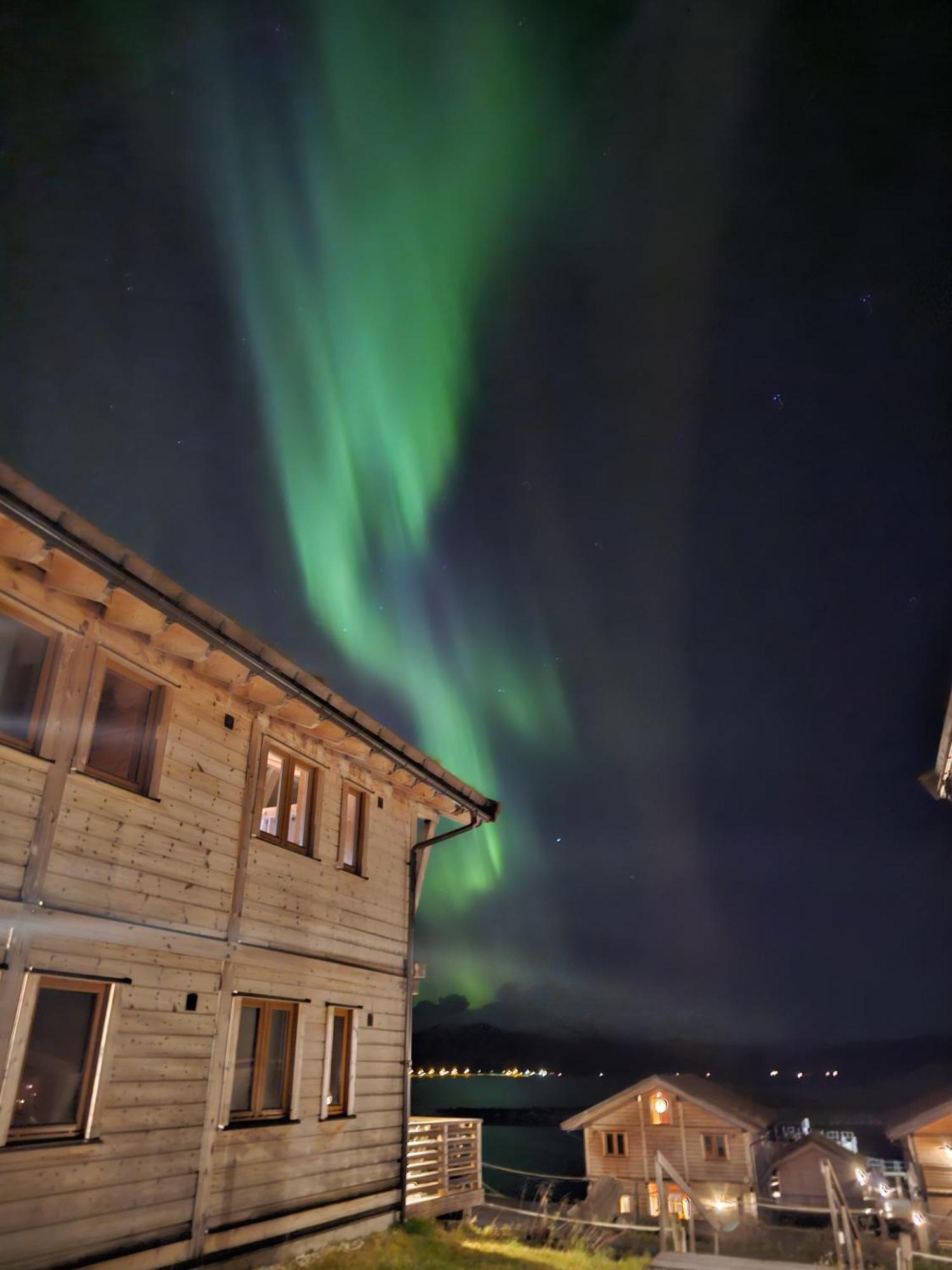 Mikkelvik Brygge Villa Mikkelvika Buitenkant foto